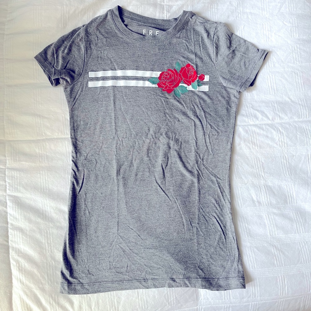 Grey T-shirt with Rose Print